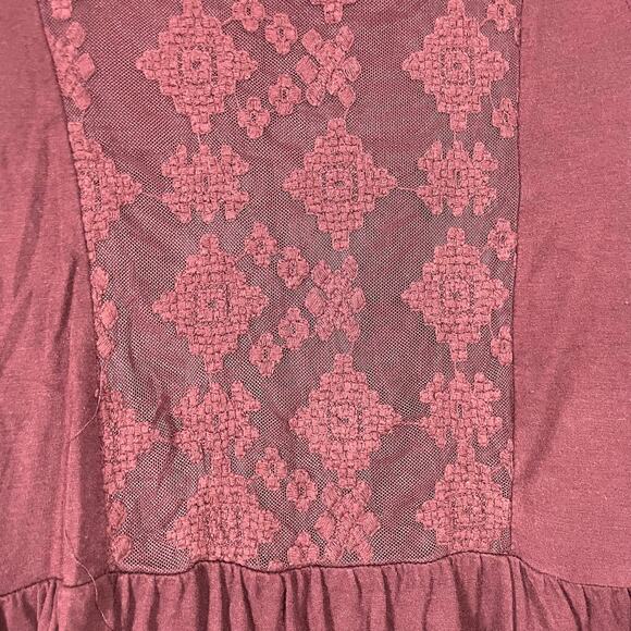 Cloud Chaser Women's Burgundy Lace Front Boho Top - Size Small - Peplum Waist - Picture 4 of 7